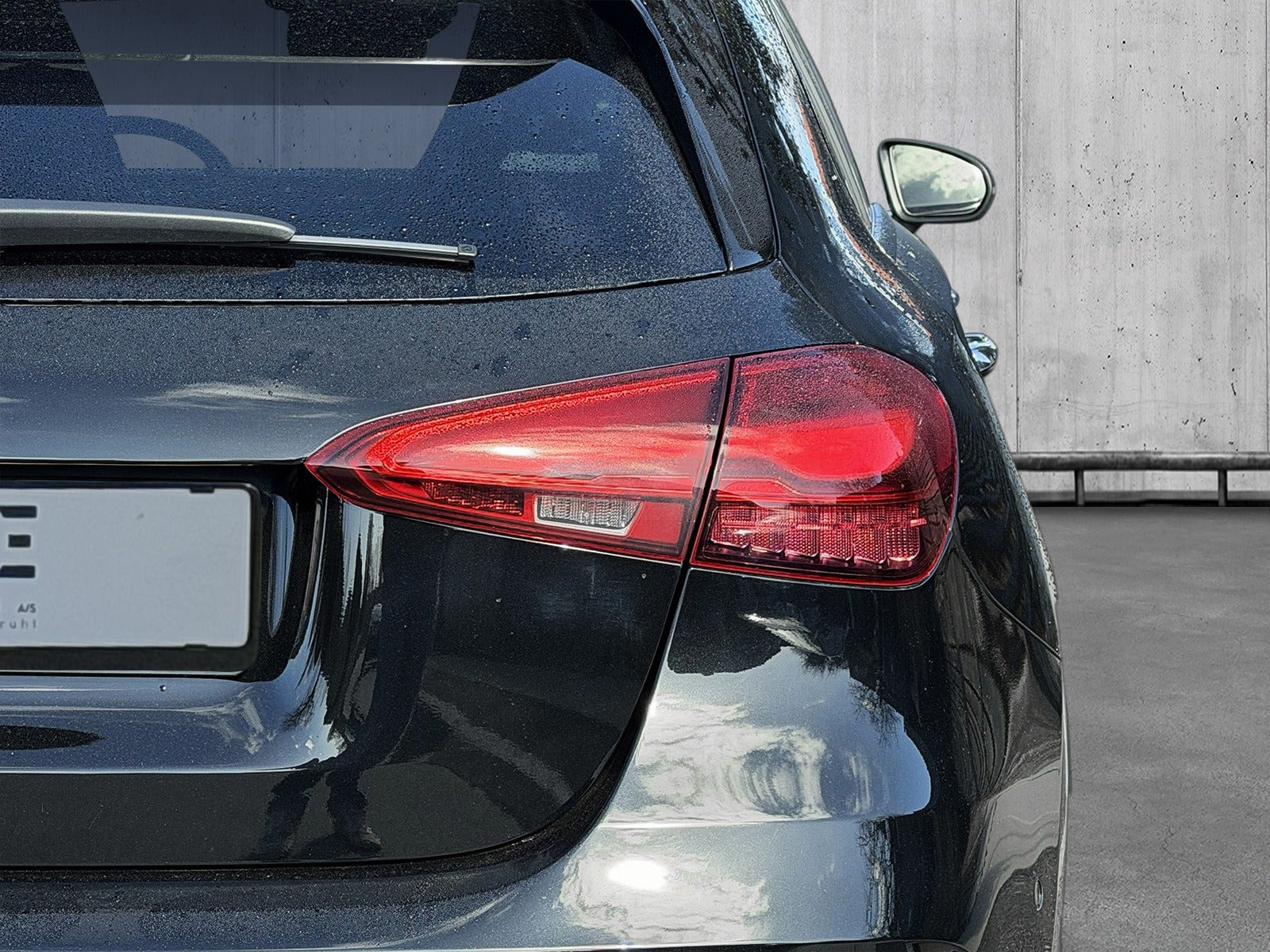 Sort Mercedes A45 fra 2023