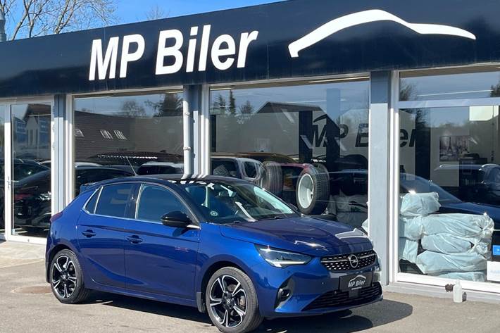 Blå Opel Corsa fra 2021