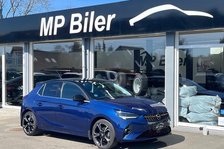 Blå Opel Corsa fra 2021