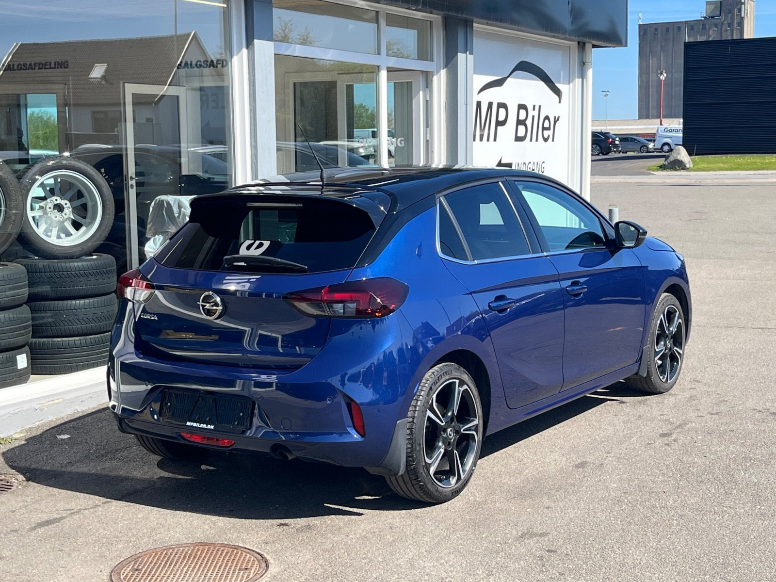 Blå Opel Corsa fra 2021