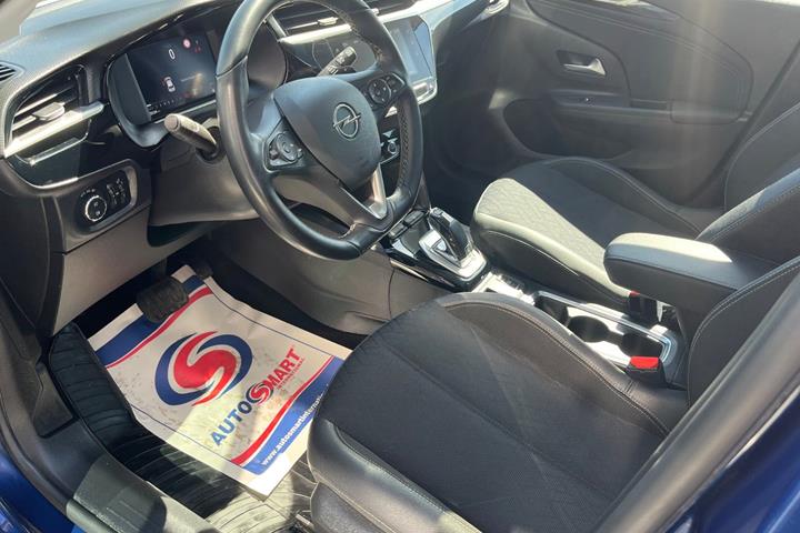 Blå Opel Corsa fra 2021