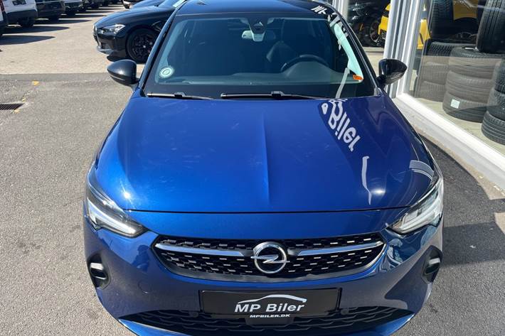 Blå Opel Corsa fra 2021