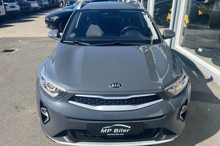 Grå Kia Stonic fra 2021