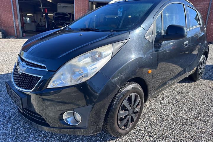undefined Chevrolet Spark fra 2011 set udefra