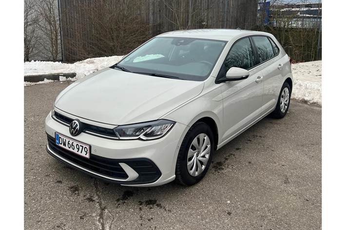 Grå VW Polo fra 2024