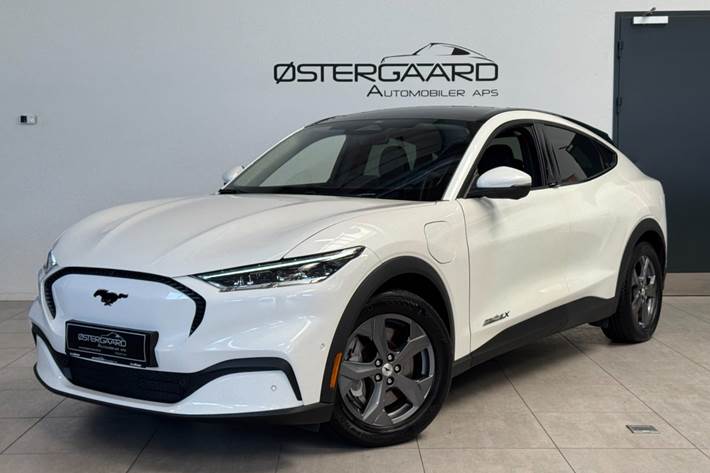 Hvid Ford Mustang Mach-E fra 2023