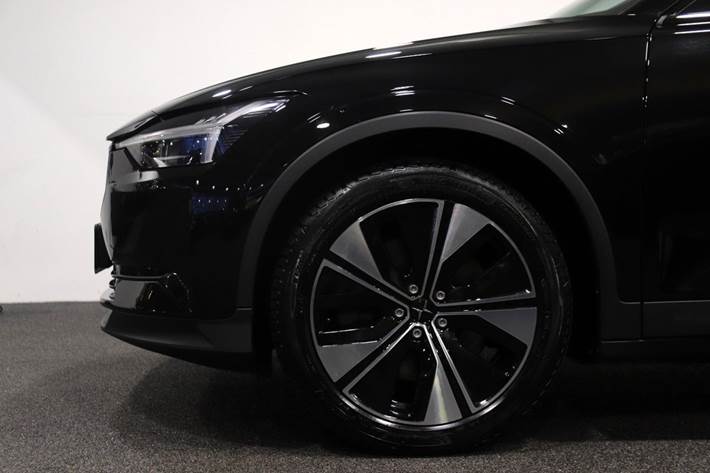 Sort Polestar 2 fra 2023