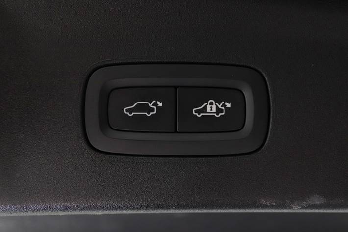 Sort Polestar 2 fra 2023