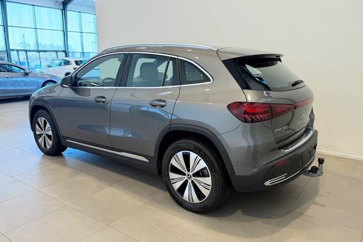 Grå Mercedes EQA250 fra 2025