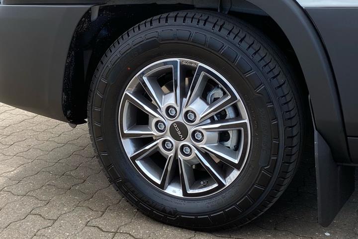 Hvid Iveco Daily fra 2026