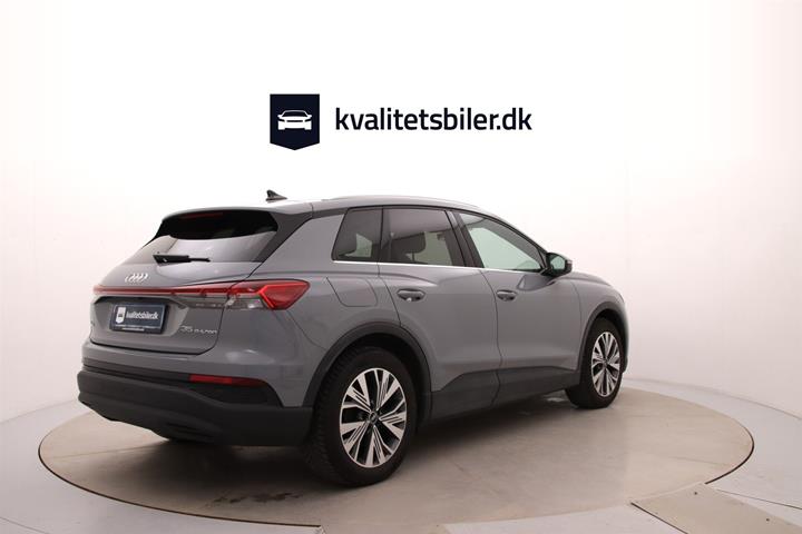 Grå Audi Q4 fra 2021