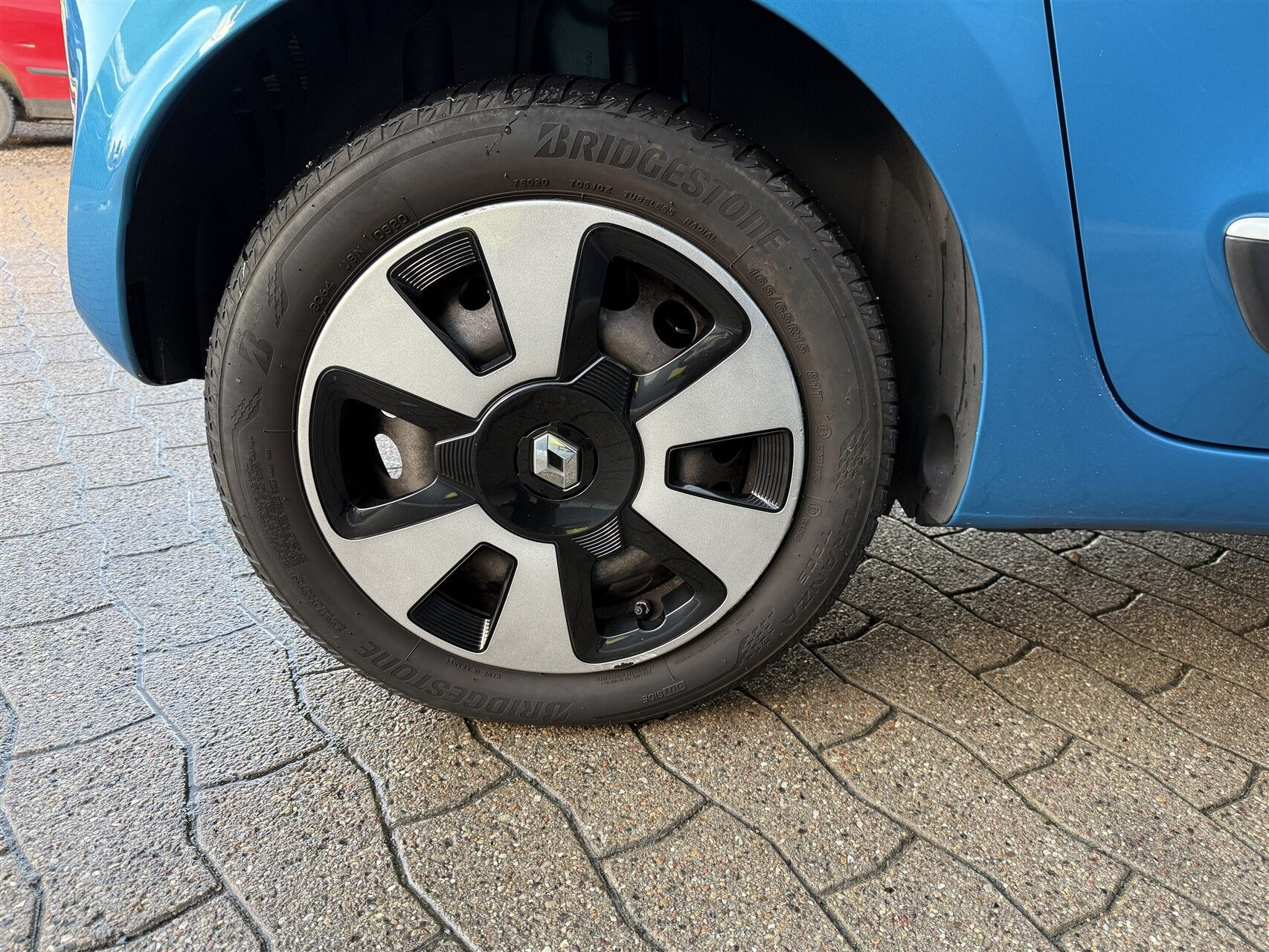 Blå Renault Twingo fra 2015