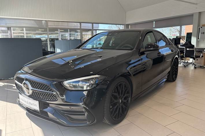 Sort Mercedes C200 fra 2021