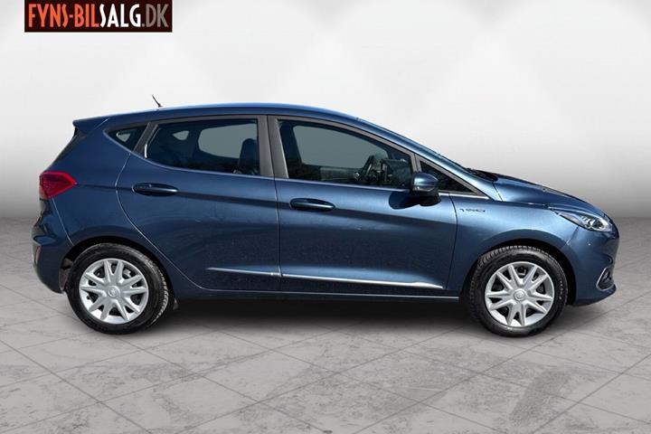 Blå Ford Fiesta fra 2019