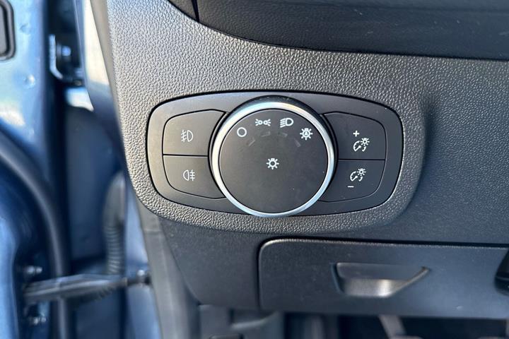Blå Ford Fiesta fra 2019
