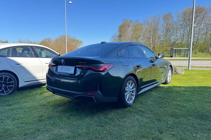 Grøn BMW i4 fra 2022