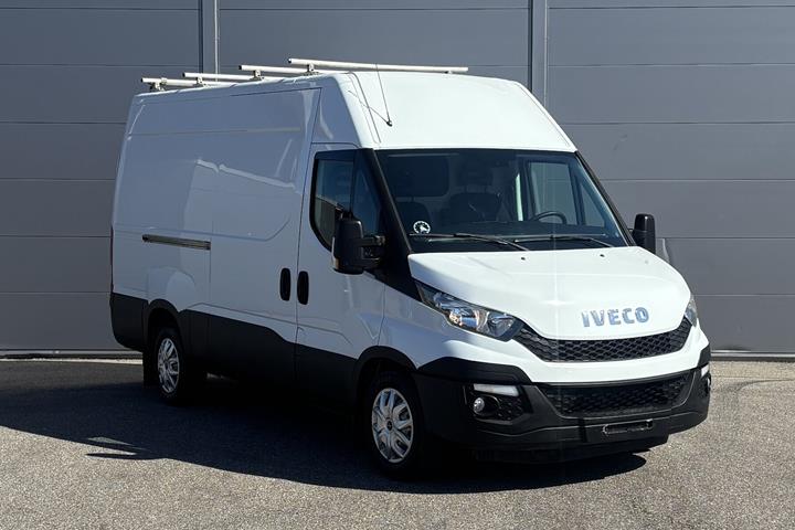 Hvid Iveco Daily fra 2016