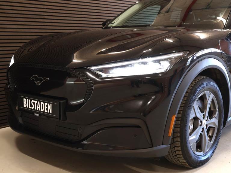 Ford Mustang Mach-E 88 Extended Range