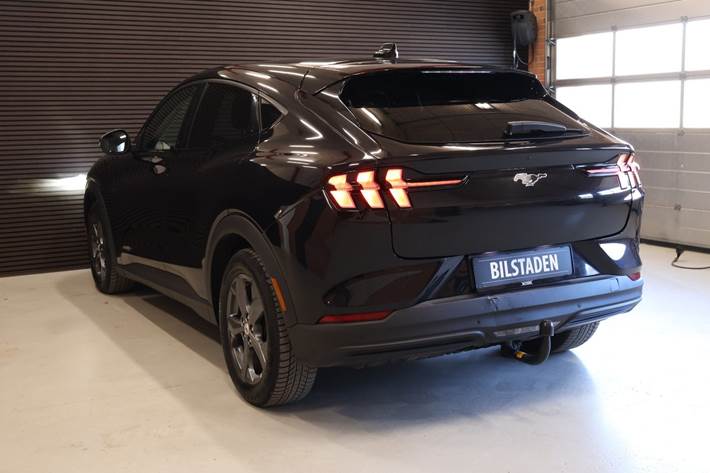 Sort Ford Mustang Mach-E fra 2021