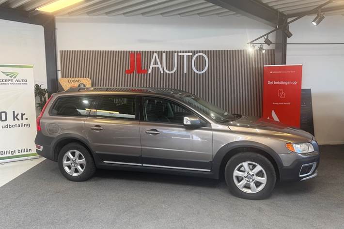 Orange Volvo XC70 fra 2007