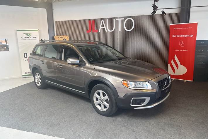 Orange Volvo XC70 fra 2007