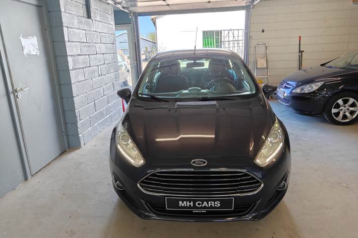 Gul Ford Fiesta fra 2013