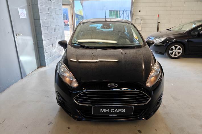 Gul Ford Fiesta fra 2014