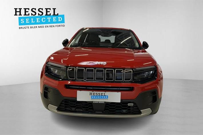 Rød Jeep Avenger fra 2023