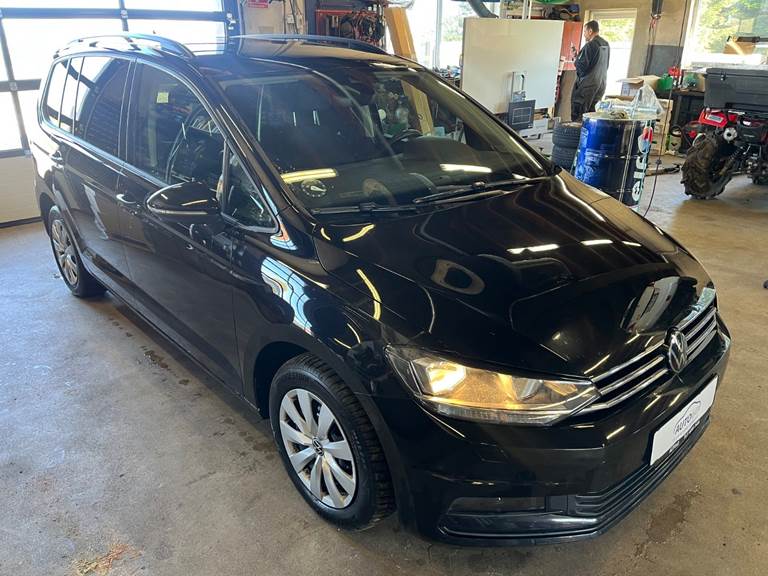 VW Touran 2,0 TDi 122 Comfortline Van