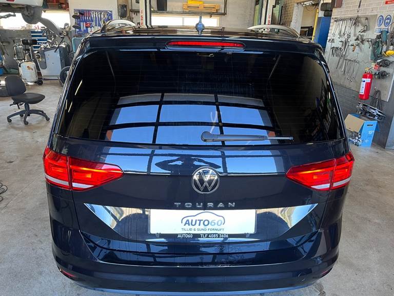 VW Touran 2,0 TDi 122 Comfortline Van