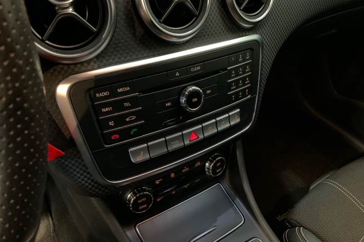 Sort Mercedes A200 d fra 2017