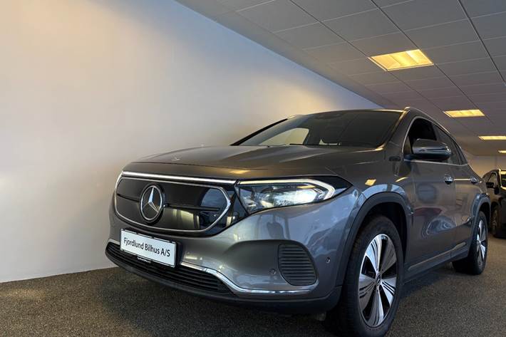 Grå Mercedes EQA250 fra 2021