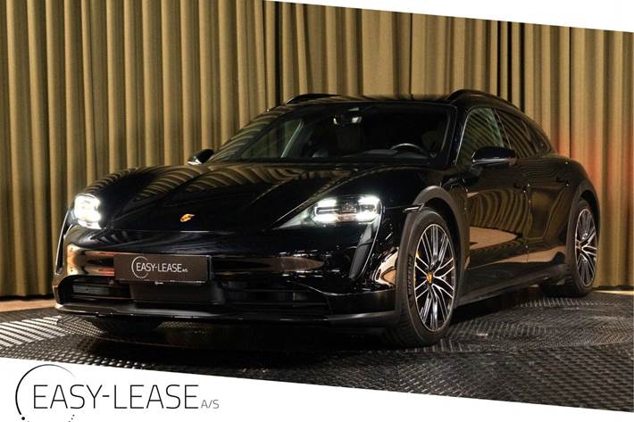 Sort Porsche Taycan 4 fra 2021 set udefra