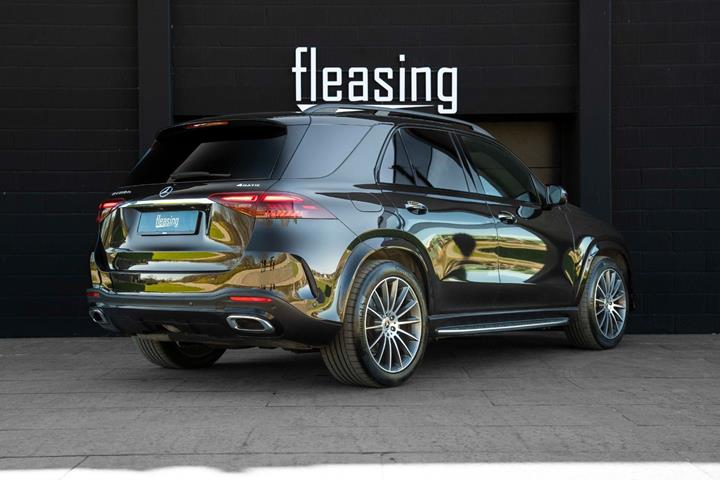 Sort Mercedes GLE350 de fra 2024