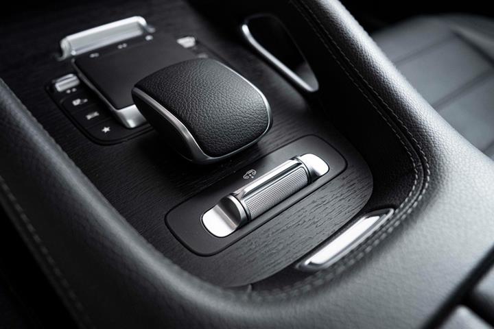 Sort Mercedes GLE350 de fra 2024