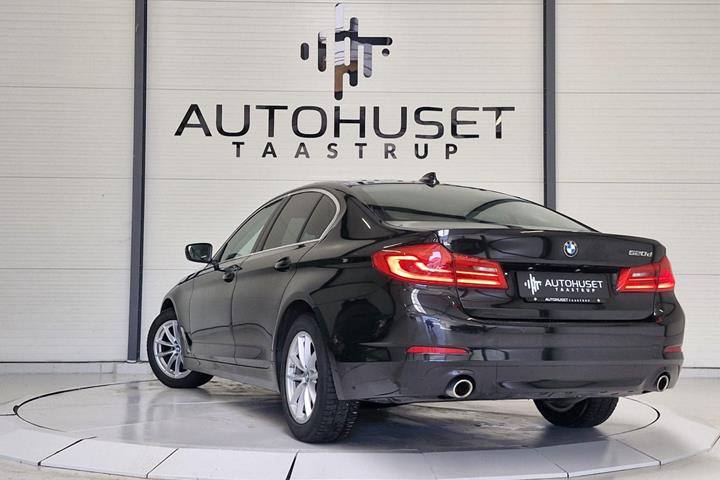 Sort BMW 520d fra 2019