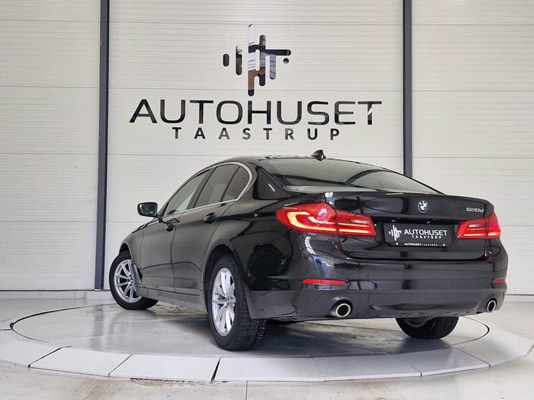BMW 520d 2,0 Connected aut.
