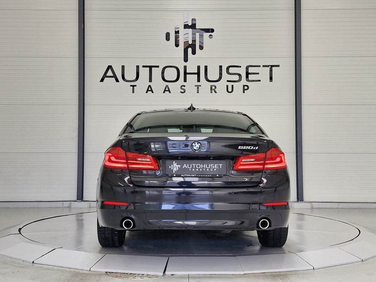 BMW 520d 2,0 Connected aut.