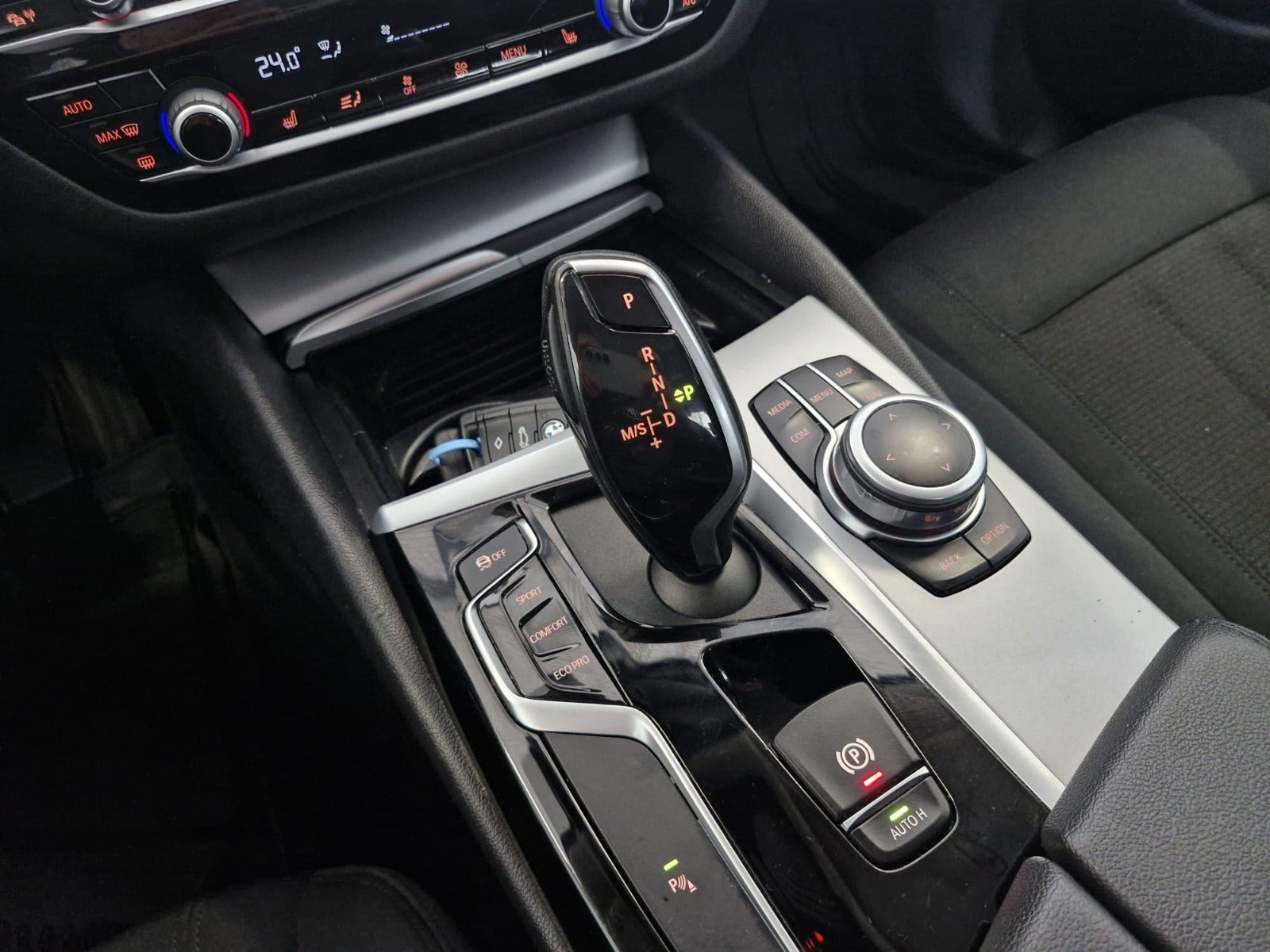 Sort BMW 520d fra 2019