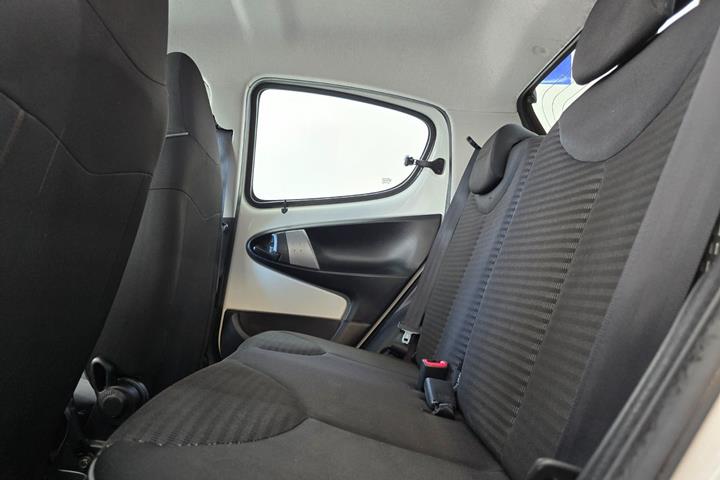 Hvid Peugeot 107 fra 2014