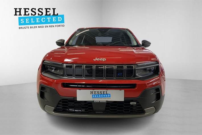 Rød Jeep Avenger fra 2023