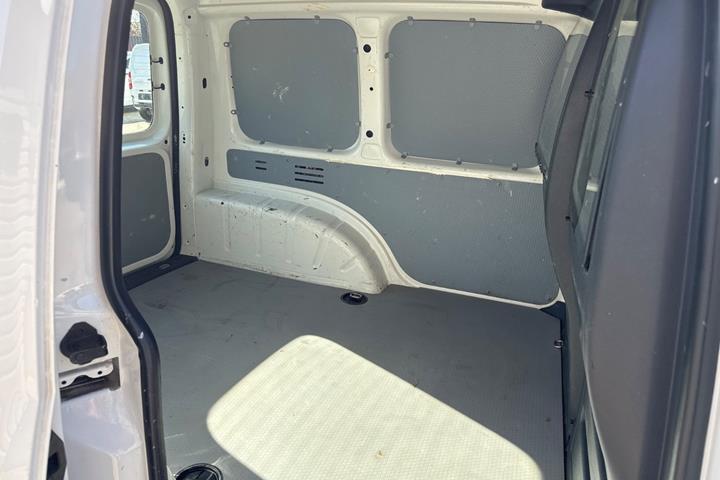 Hvid VW Caddy fra 2018
