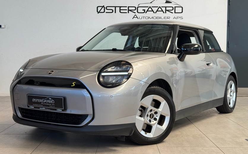 Mini Cooper SE Essential Trim