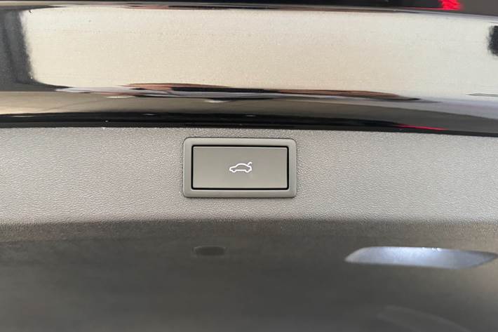 Sort Skoda Enyaq fra 2026