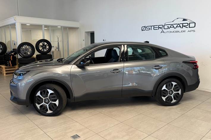 Grå Citroën ë-C4 X fra 2025