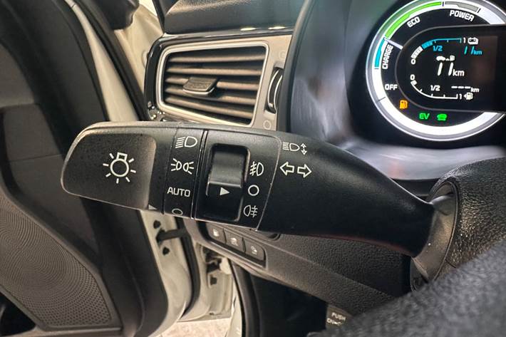 Hvid Kia Niro fra 2018