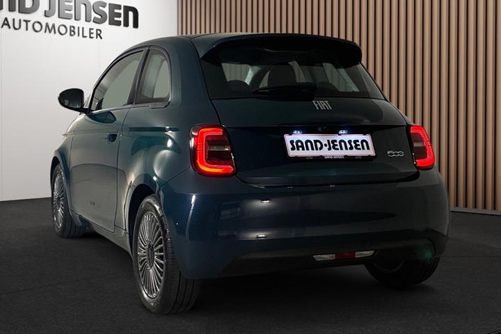 Grøn Fiat 500e fra 2022