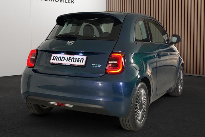 Grøn Fiat 500e fra 2022
