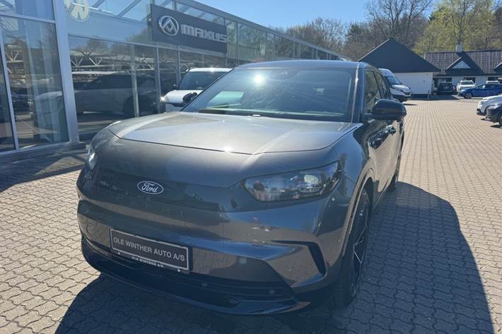 Grå Ford Capri fra 2025