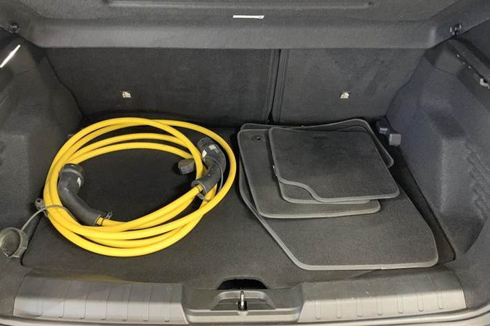 Grå Jeep Avenger fra 2023